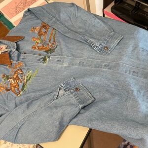 Kids Jean - Red Ridge Mountain Western Shirt with embroidered on front - size XL